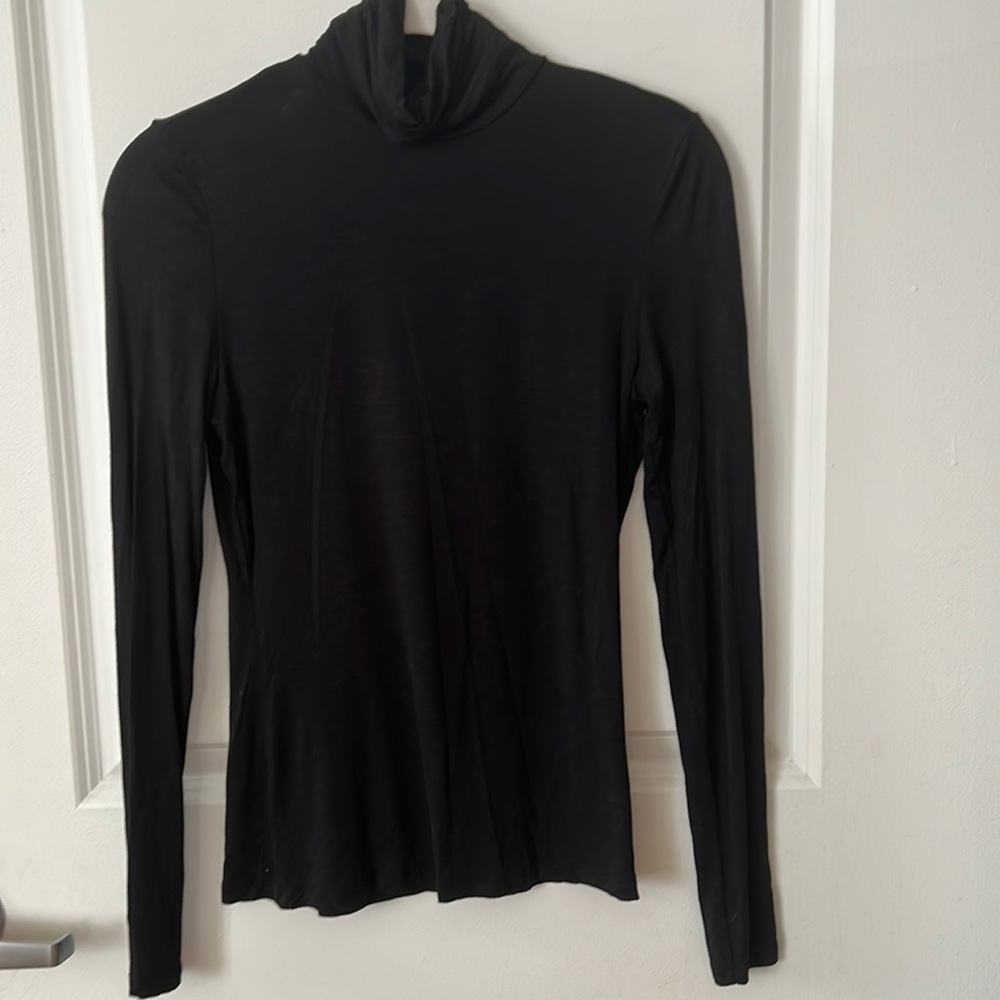 XS black long sleeve turtleneck